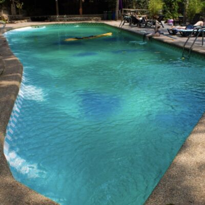 How To Clean Dirt From The Bottom Of The Pool